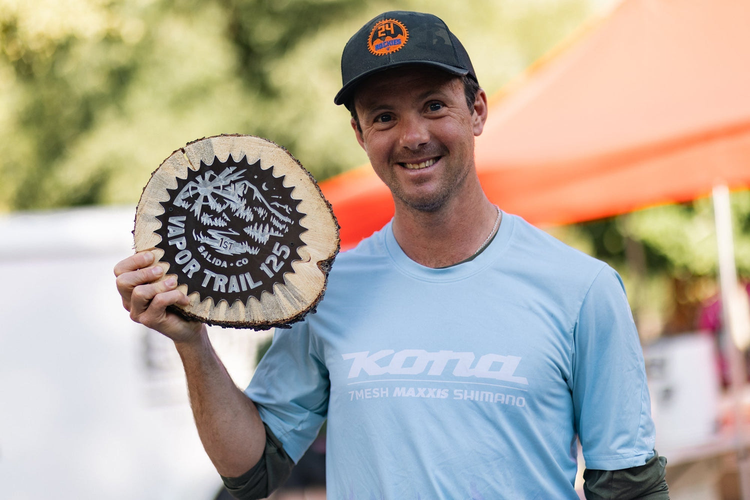 Kona Riders Take on the Vapor Trail 125 from Both Ends of the Spectrum