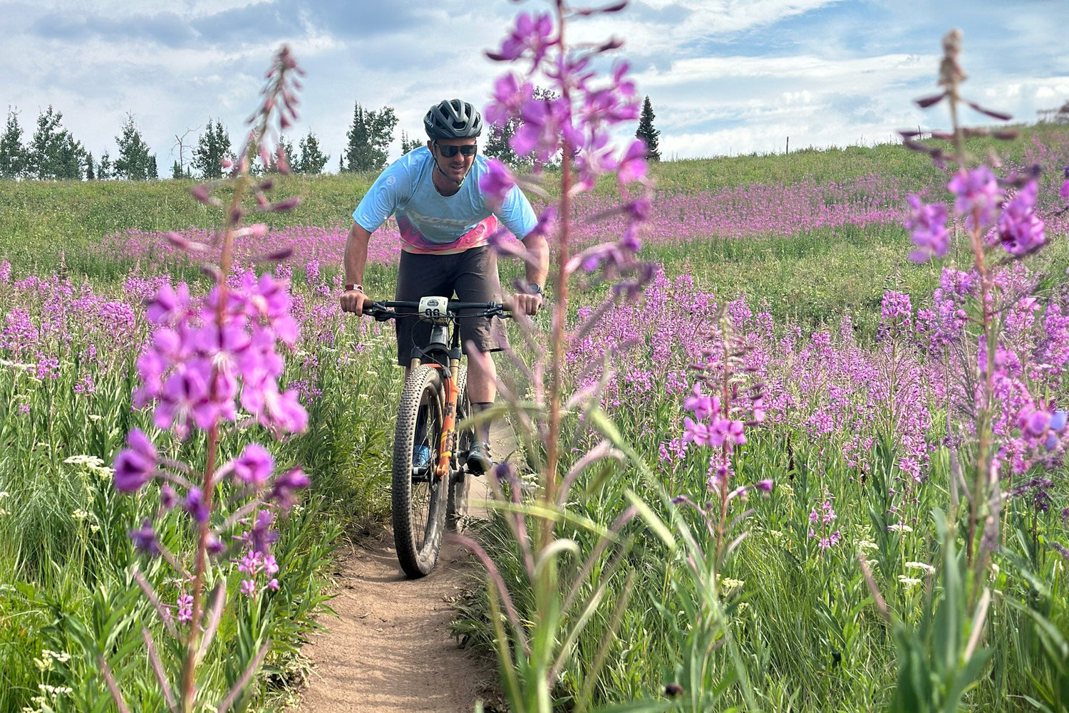 Cory Wallace takes the win at Pierres Hole 100km National Ultra Endurance Series